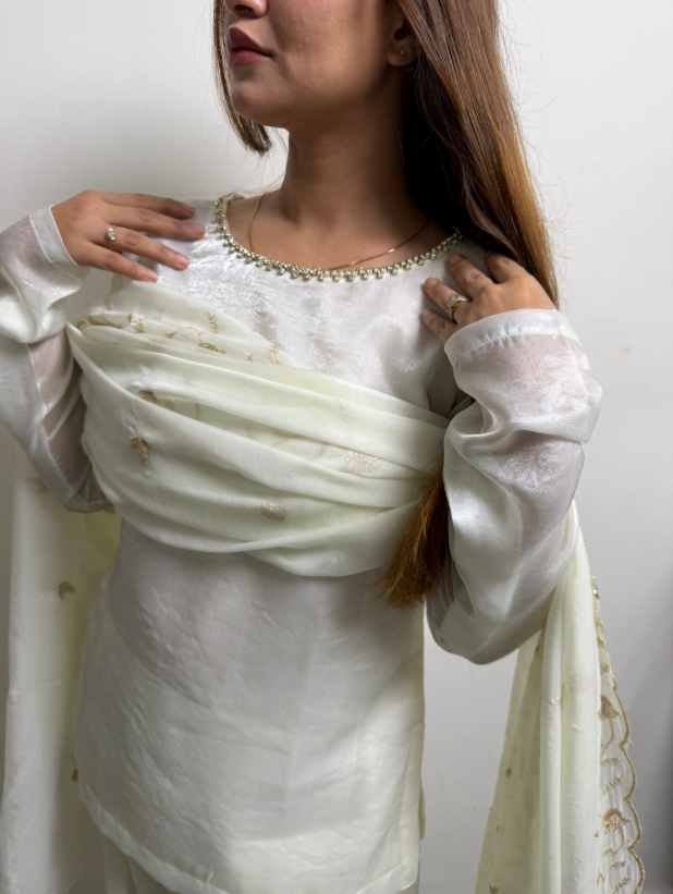 HIBAAS - HINA